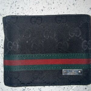 Gucci Black Canvas Mens Wallet with Red and Green Stripe